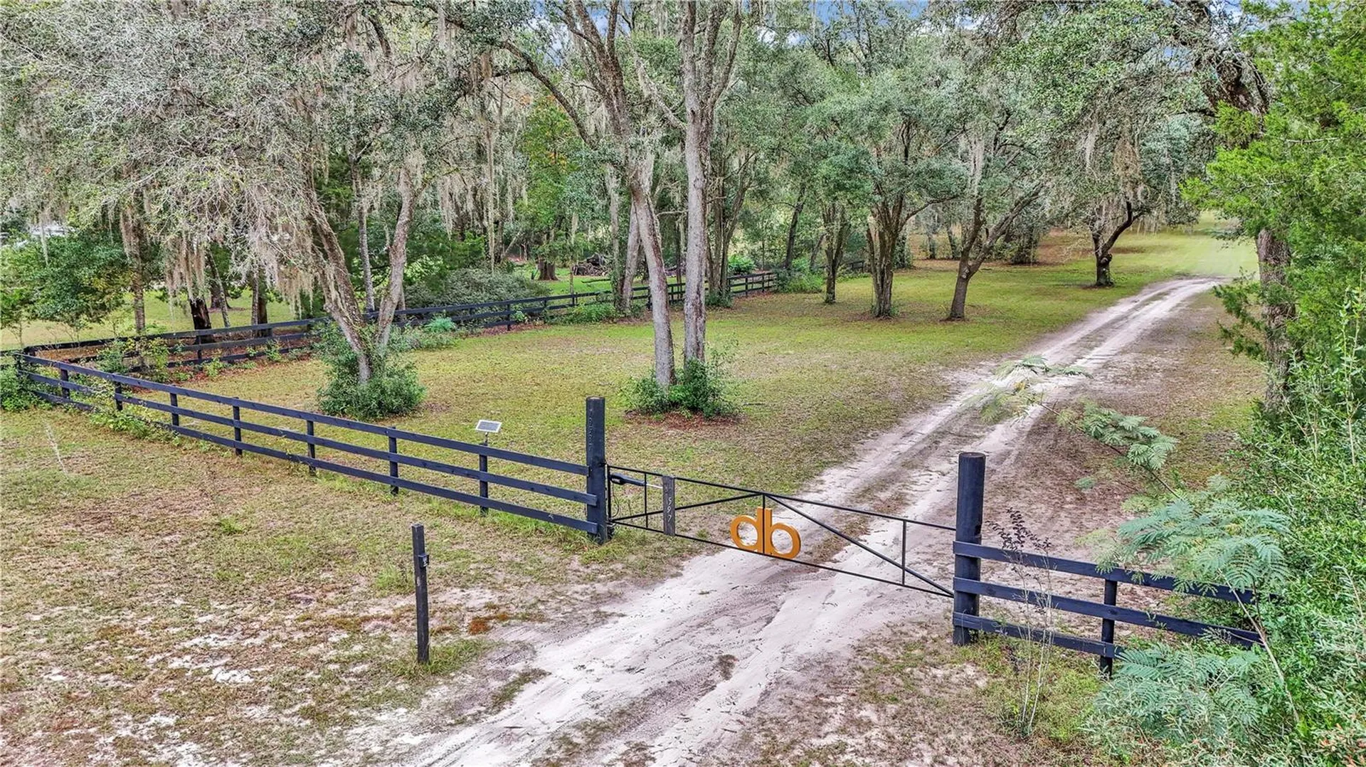19597 SE 70th Lane Morriston FL 32668