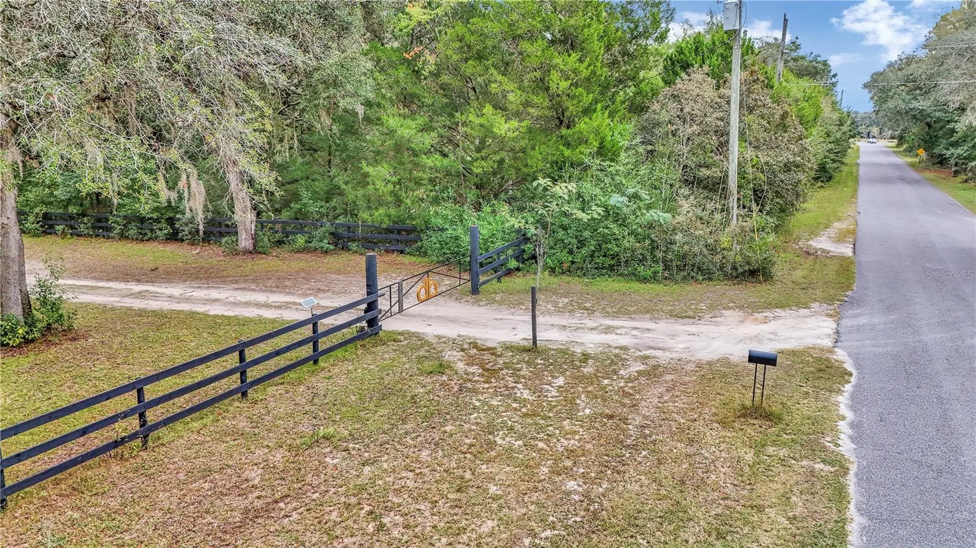 19597 SE 70th Lane Morriston FL 32668