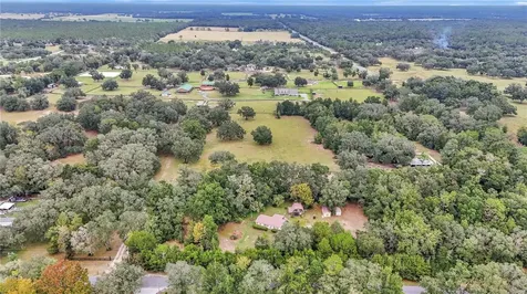 19597 SE 70th Lane Morriston FL 32668