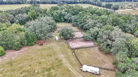 19597 SE 70th Lane Morriston FL 32668