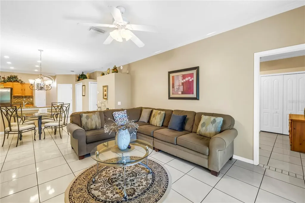 1709 Open Field Loop Brandon FL 33510
