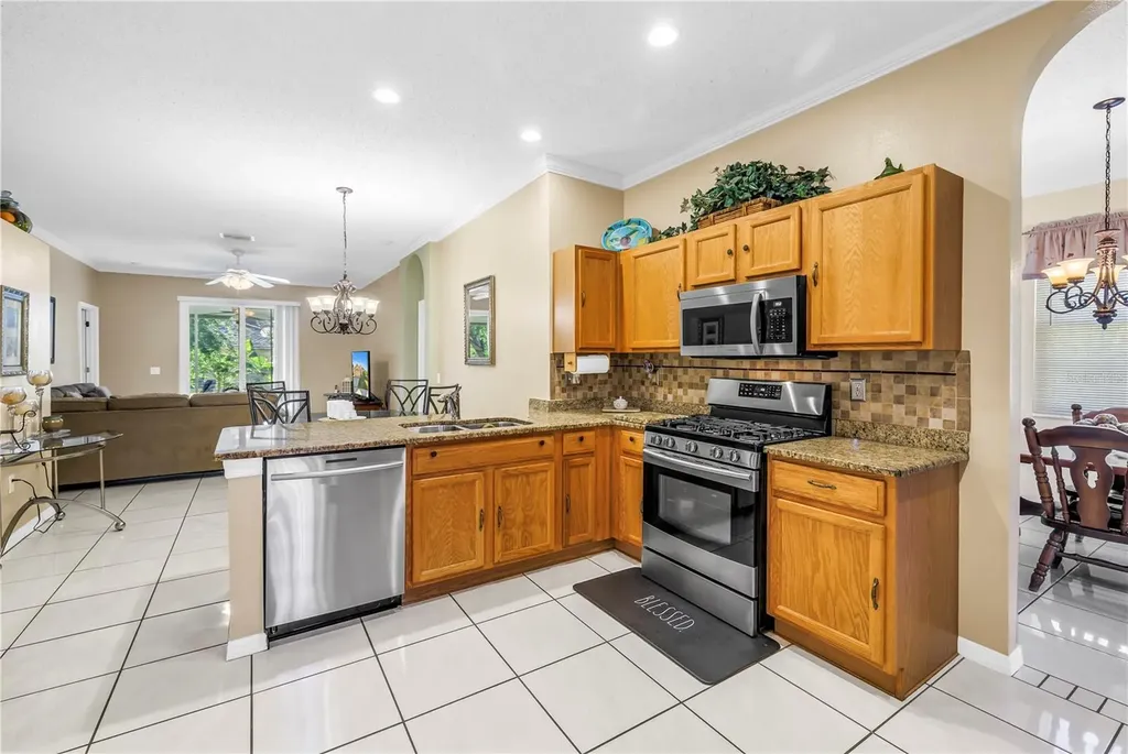 1709 Open Field Loop Brandon FL 33510