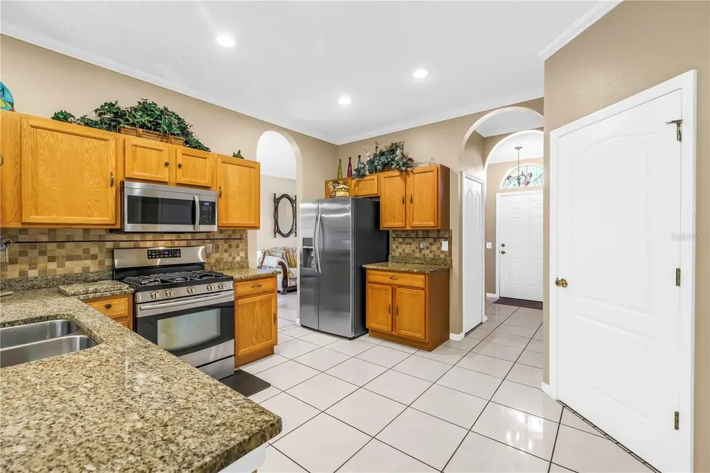 1709 Open Field Loop Brandon FL 33510
