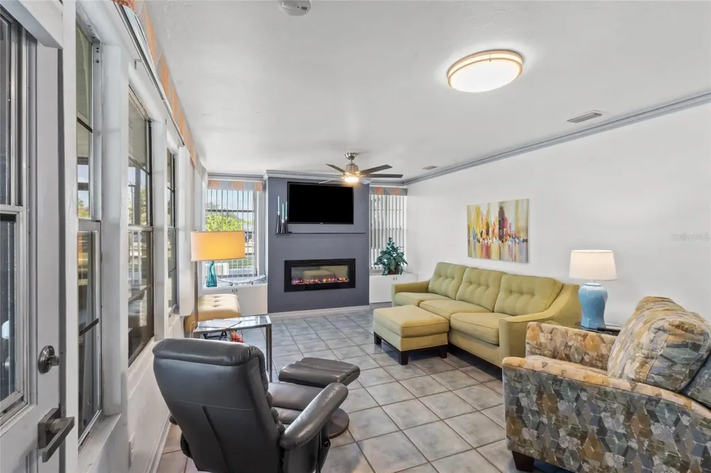 11 1st Street E Nokomis FL 34275