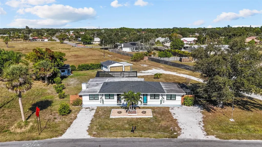 11 1st Street E Nokomis FL 34275