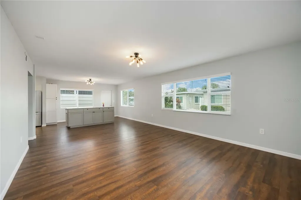 85 Strathmore Boulevard Sarasota FL 34233