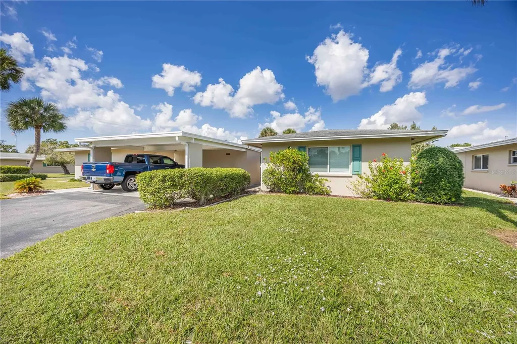 85 Strathmore Boulevard Sarasota FL 34233