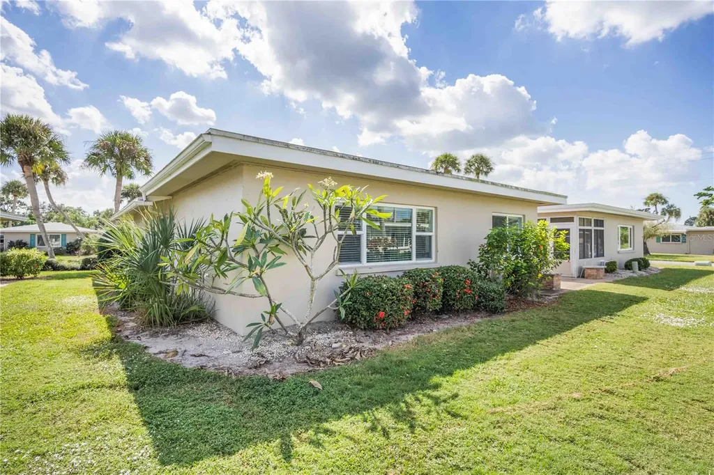85 Strathmore Boulevard Sarasota FL 34233