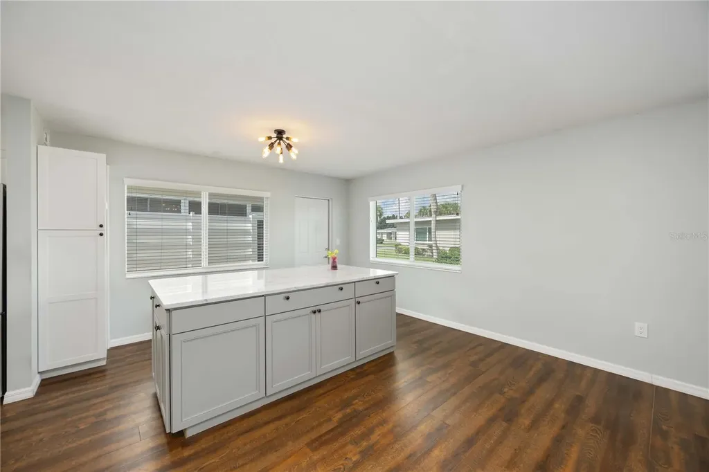 85 Strathmore Boulevard Sarasota FL 34233