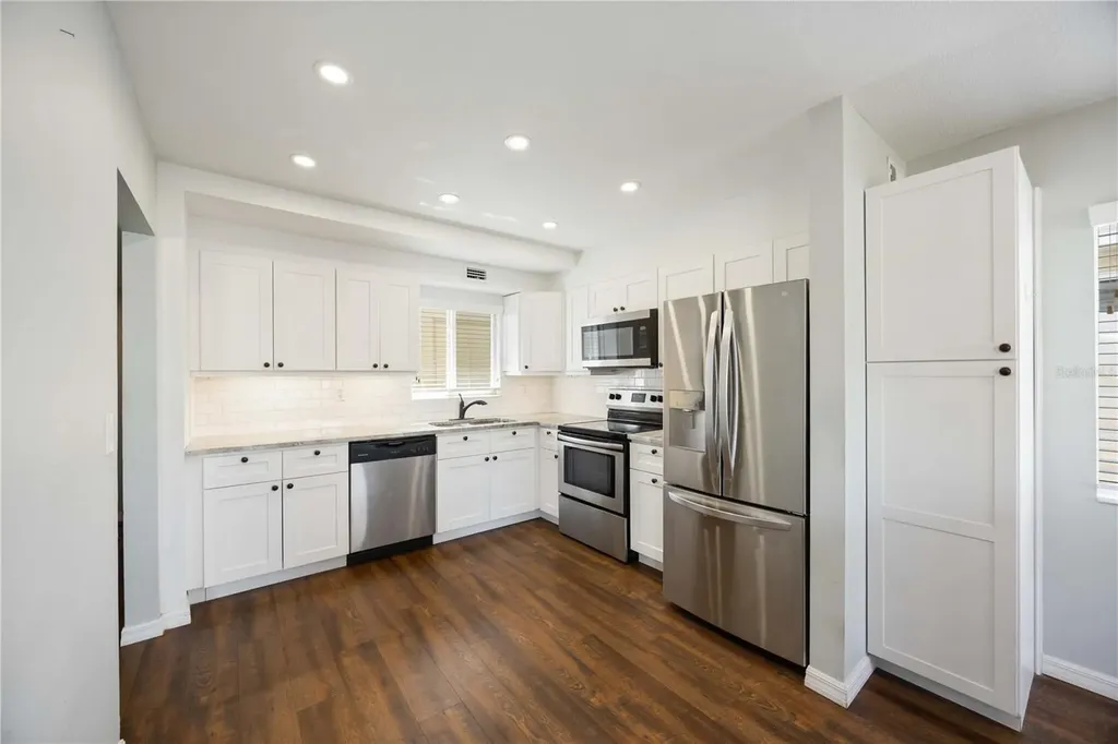 85 Strathmore Boulevard Sarasota FL 34233