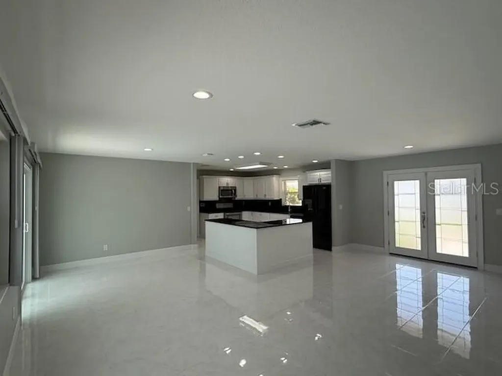 8401 Blackstone Court Tampa FL 33615