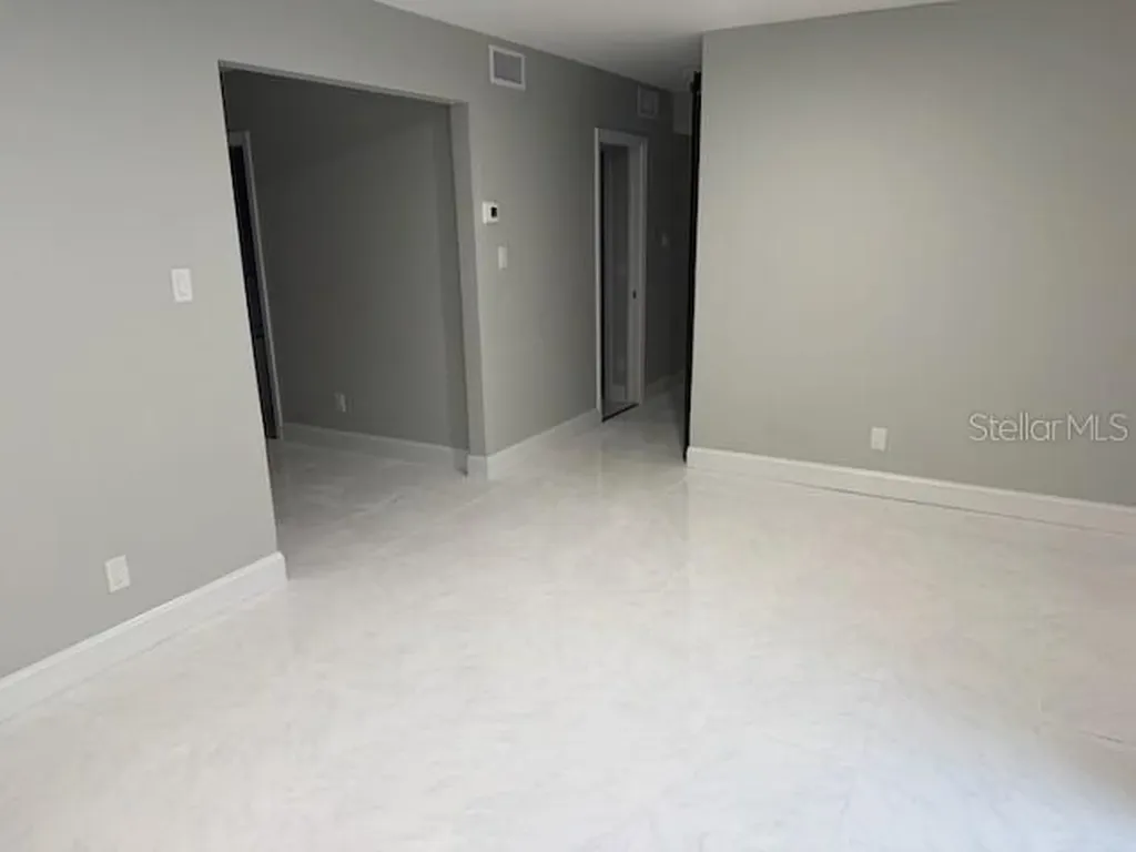 8401 Blackstone Court Tampa FL 33615