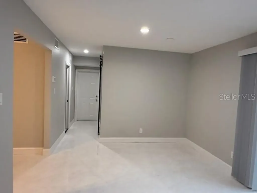 8401 Blackstone Court Tampa FL 33615