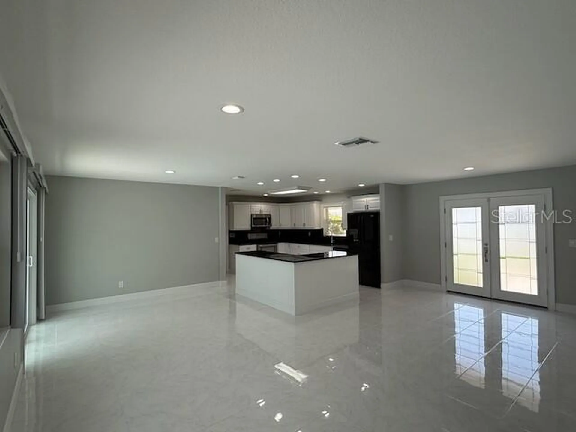 8401 Blackstone Court Tampa FL 33615