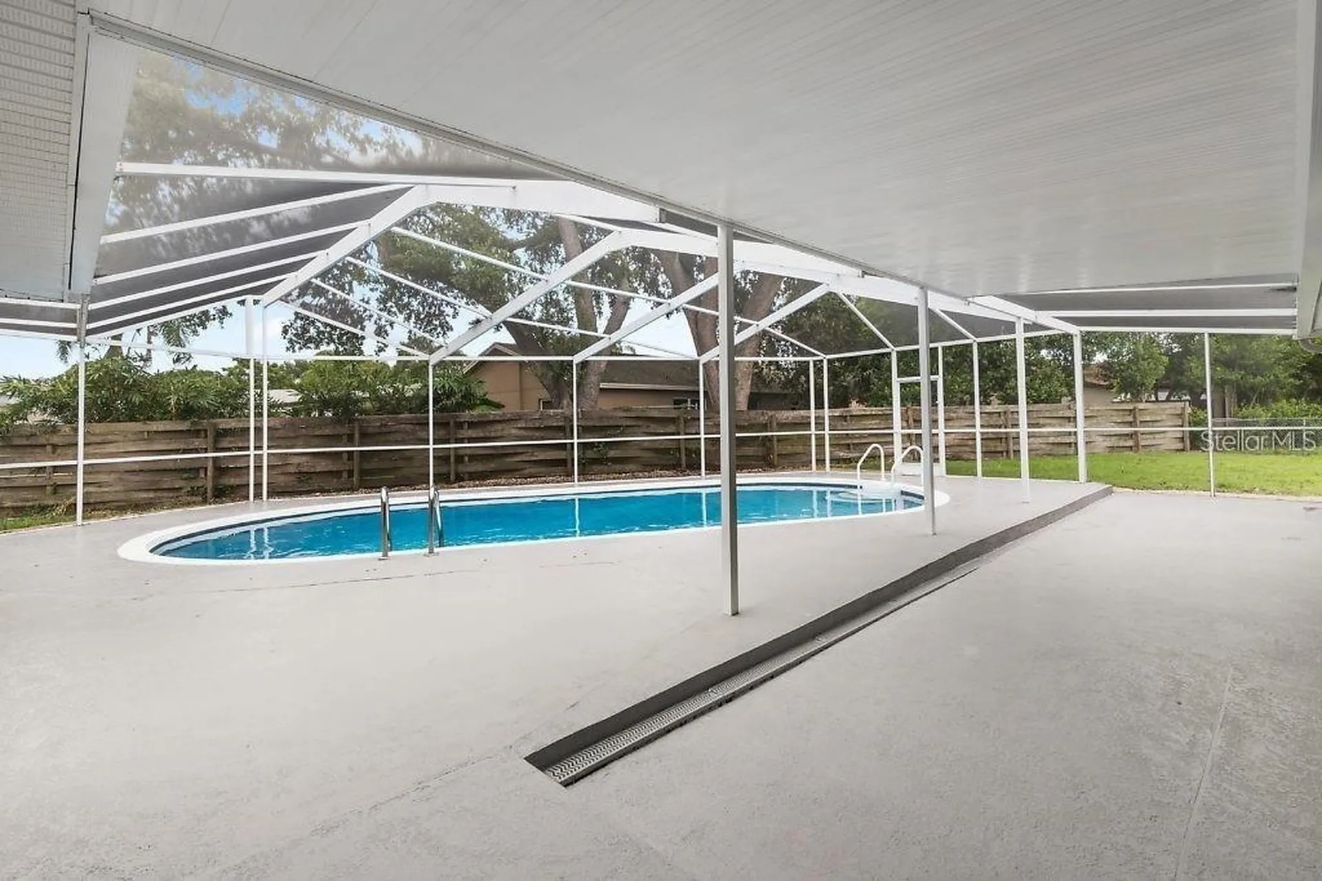 8401 Blackstone Court Tampa FL 33615