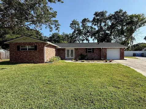 8401 Blackstone Court Tampa FL 33615