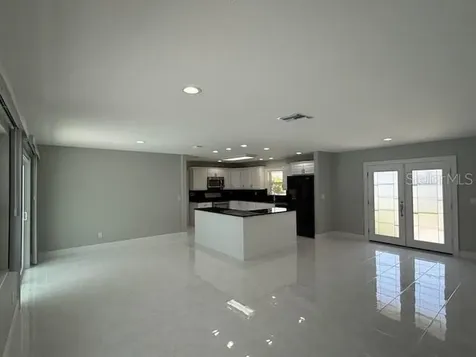 8401 Blackstone Court Tampa FL 33615