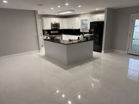 8401 Blackstone Court Tampa FL 33615