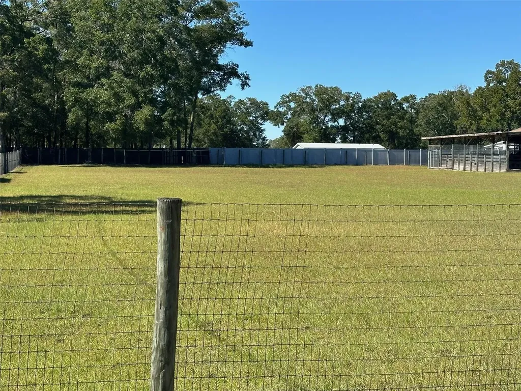 698 NW 76th Terrace Ocala FL 34482