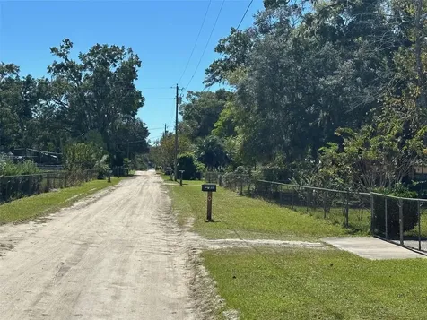 698 NW 76th Terrace Ocala FL 34482