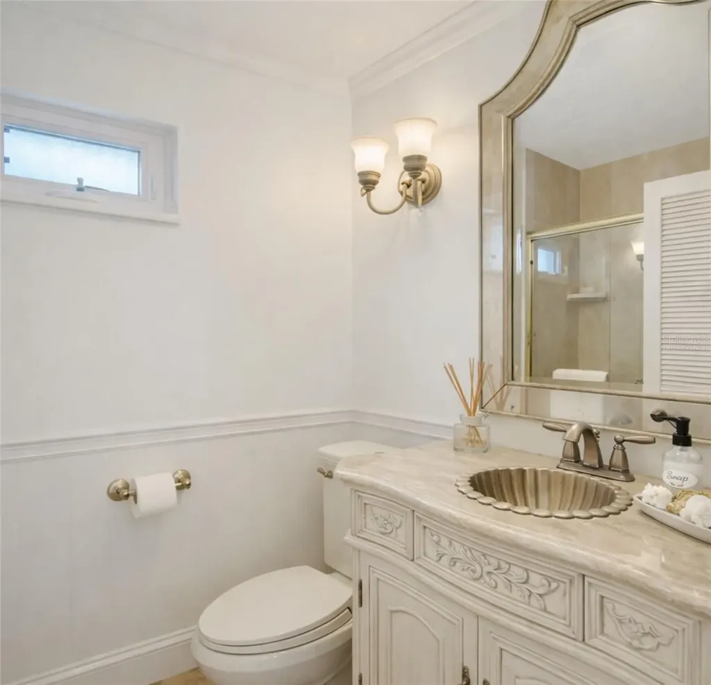 5055 Gulf Of Mexico Drive Longboat Key FL 34228
