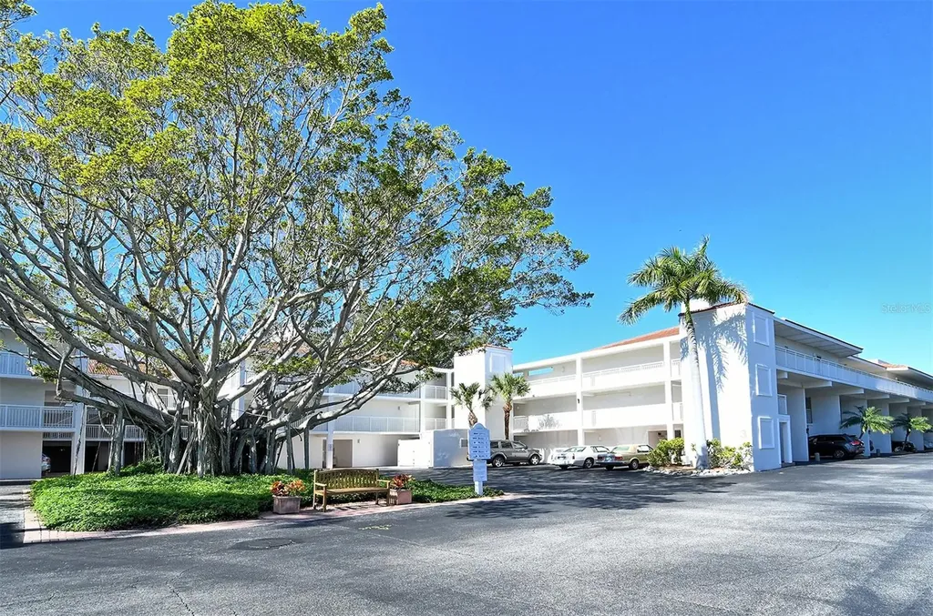 5055 Gulf Of Mexico Drive Longboat Key FL 34228