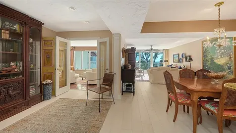 5055 Gulf Of Mexico Drive Longboat Key FL 34228