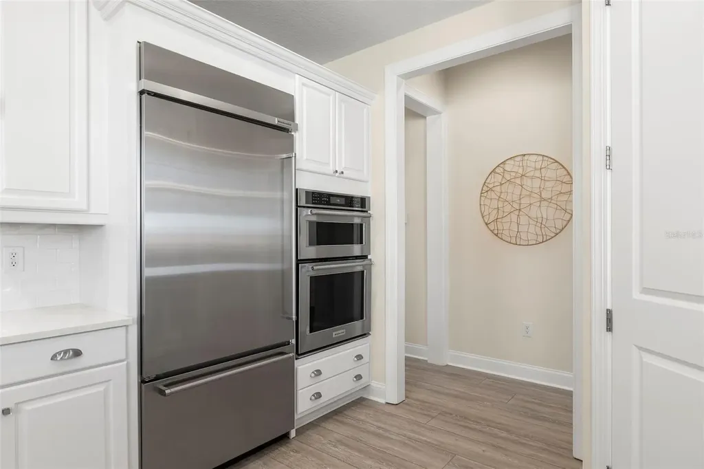 8 Franklin Court S St Petersburg FL 33711