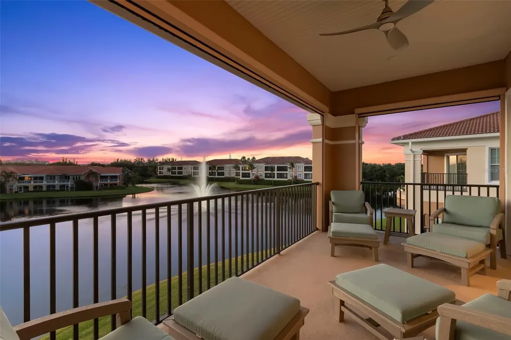 8 Franklin Court S St Petersburg FL 33711