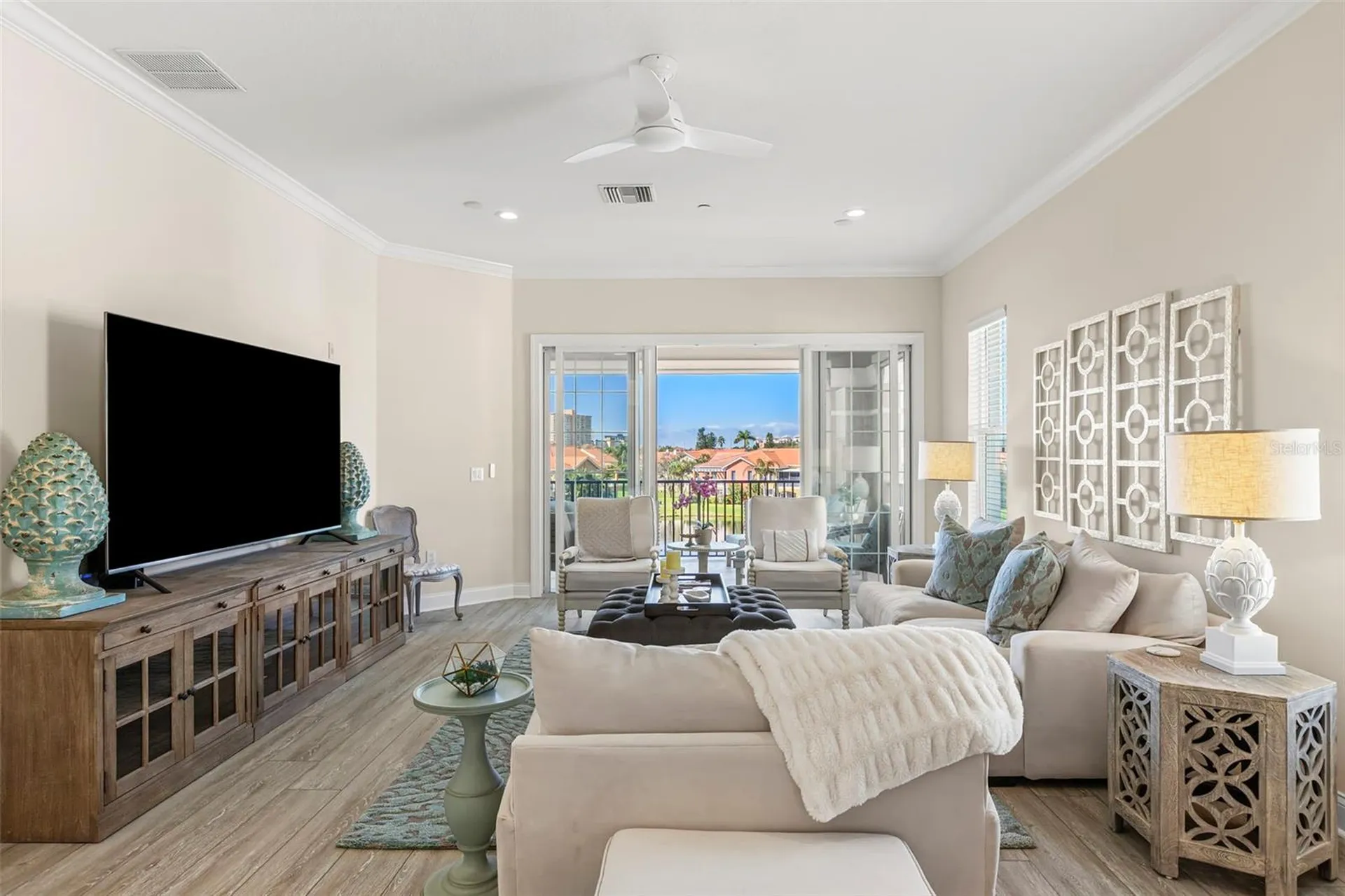 8 Franklin Court S St Petersburg FL 33711