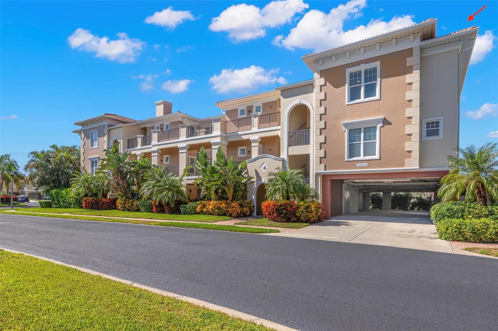 8 Franklin Court S St Petersburg FL 33711