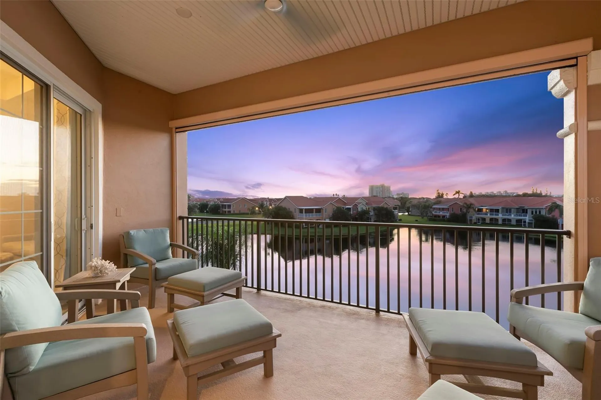 8 Franklin Court S St Petersburg FL 33711