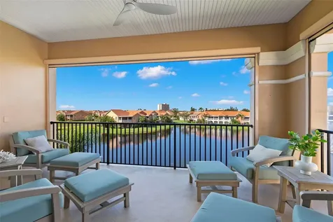 8 Franklin Court S St Petersburg FL 33711