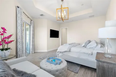 8 Franklin Court S St Petersburg FL 33711