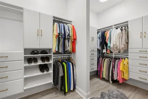 8 Franklin Court S St Petersburg FL 33711