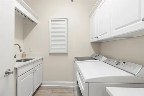8 Franklin Court S St Petersburg FL 33711
