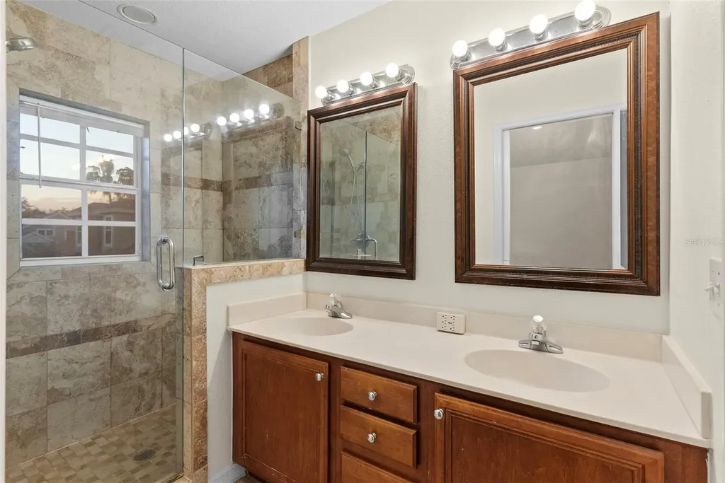10806 Spring Mountain Place Tampa FL 33626