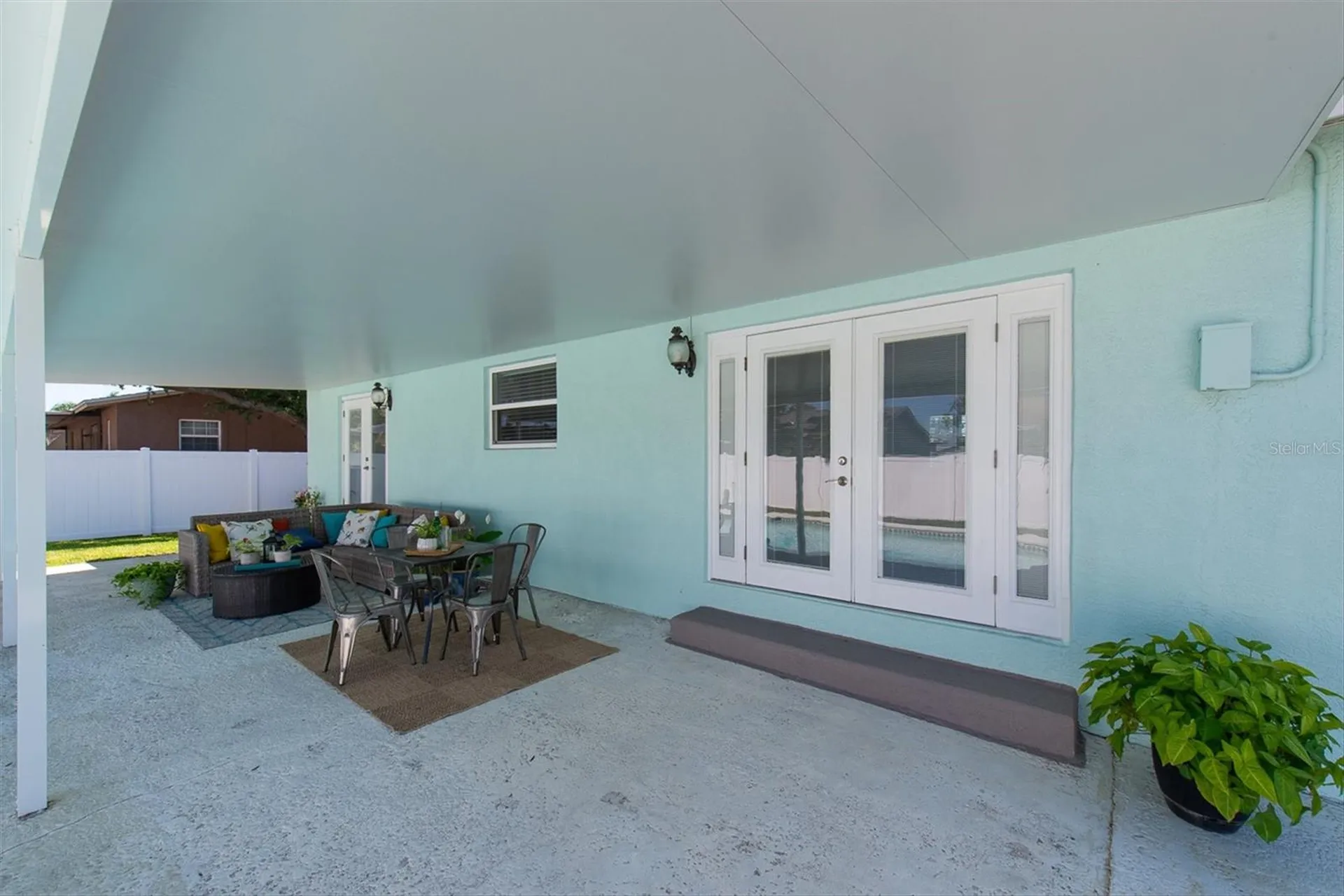 6035 19th Street NE St Petersburg FL 33703