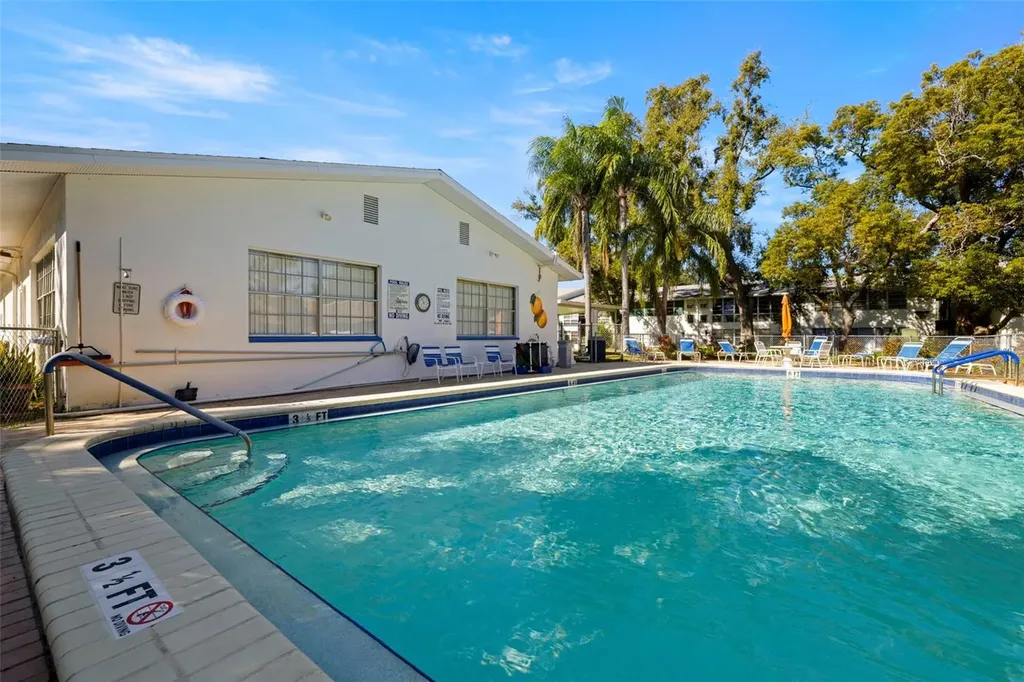 400 Glennes Lane Dunedin FL 34698