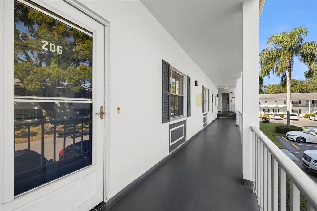 400 Glennes Lane Dunedin FL 34698