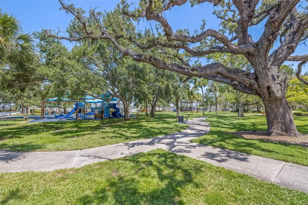 400 Glennes Lane Dunedin FL 34698