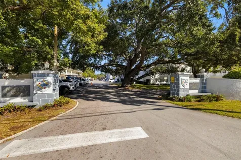 400 Glennes Lane Dunedin FL 34698