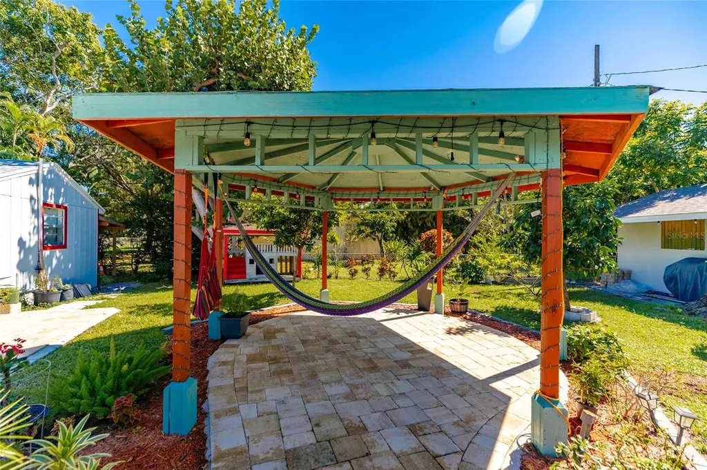 2512 S 13th Street Fort Pierce FL 34982