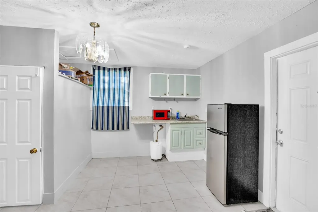 2512 S 13th Street Fort Pierce FL 34982