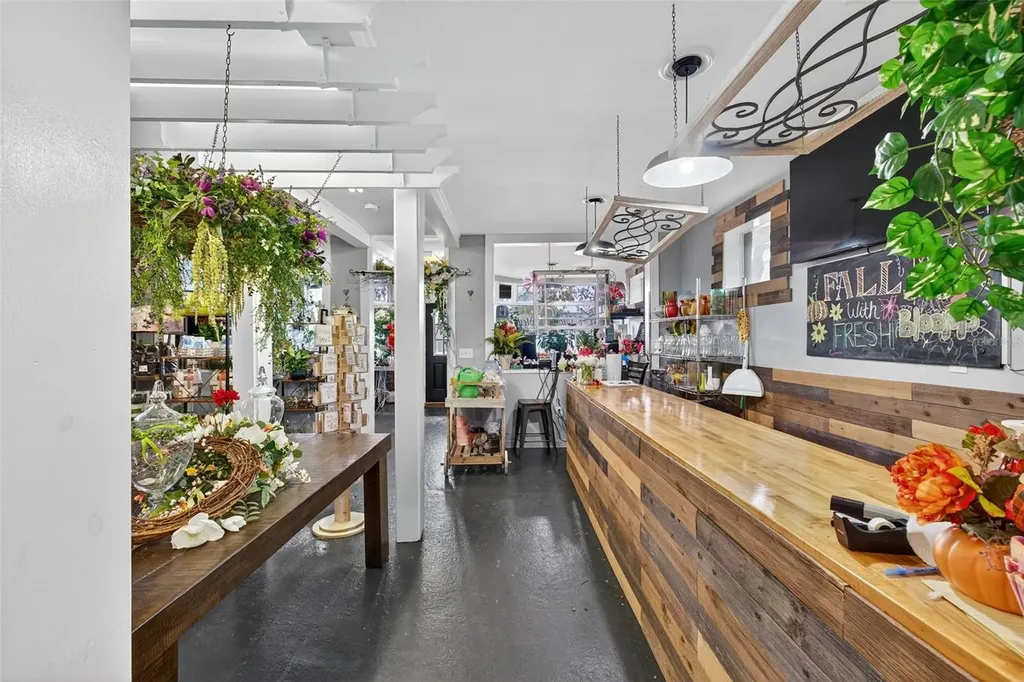 237 E Plymouth Avenue Deland FL 32724