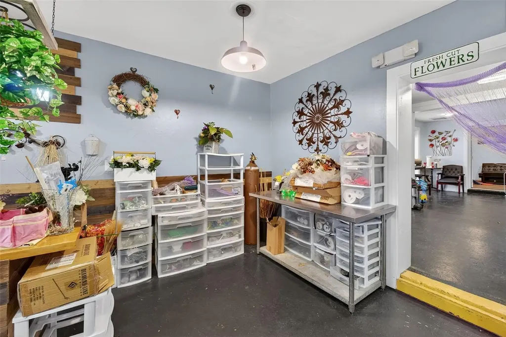 237 E Plymouth Avenue Deland FL 32724