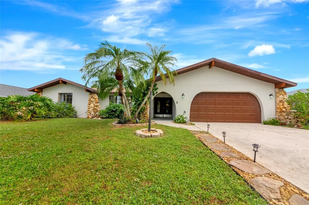 4656 Alexander Pope Lane Sarasota FL 34241