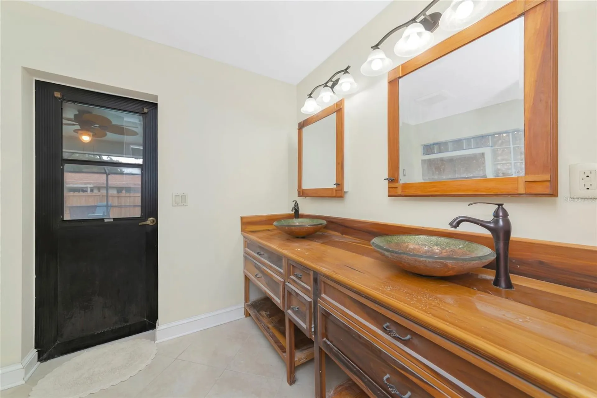 4656 Alexander Pope Lane Sarasota FL 34241