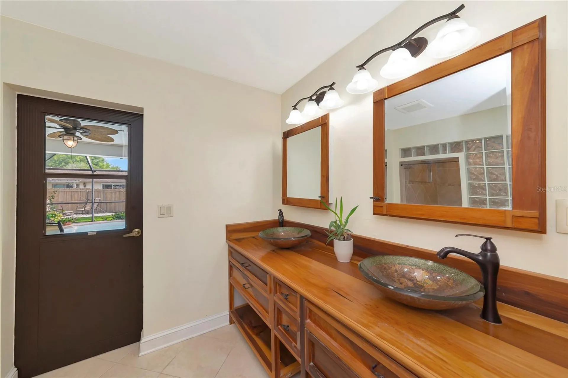 4656 Alexander Pope Lane Sarasota FL 34241