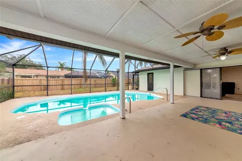 4656 Alexander Pope Lane Sarasota FL 34241
